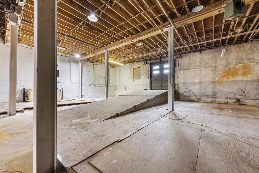 More Photos Of 50 Hulmeville Ave, Penndel Warehouse For Sale