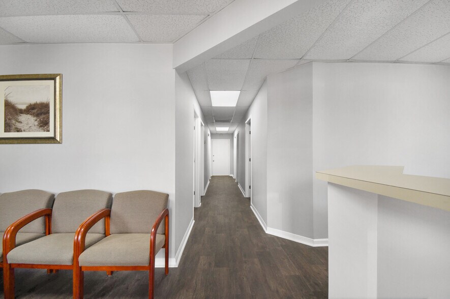 More Photos Of 1840 Dunn Ave, Jacksonville Medical For Lease
