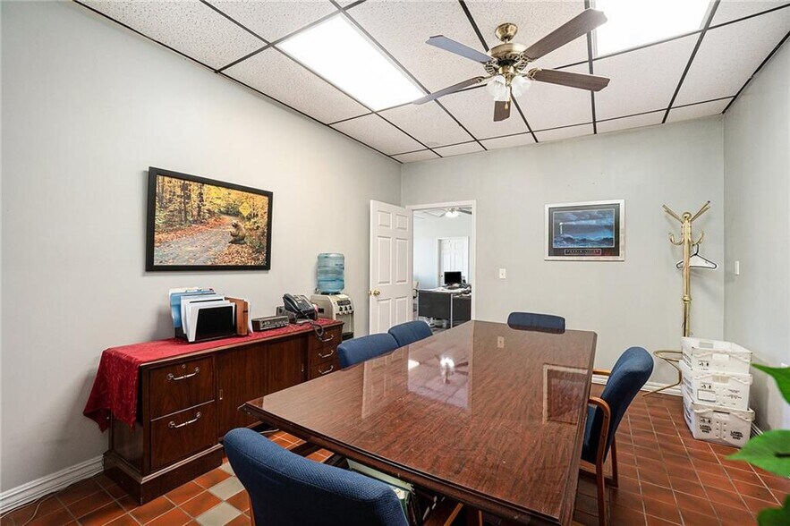 More Photos Of 903 NW Woods Chapel Rd, Blue Springs General Retail For Sale