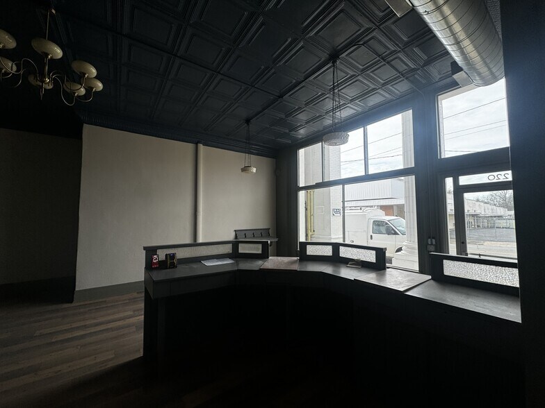 More Photos Of 218 The Blvd, Eden Storefront Retail Office For Lease