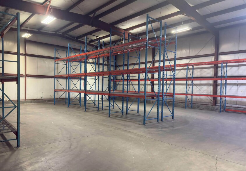 More Photos Of 5200 N 15th E, Idaho Falls Industrial For Lease
