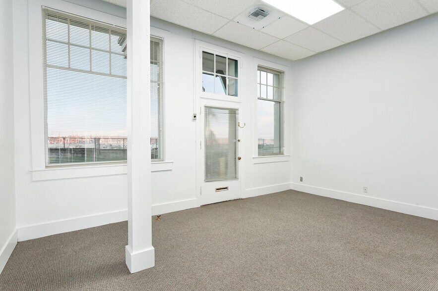 More Photos Of 711 Court a, Tacoma Office For Lease