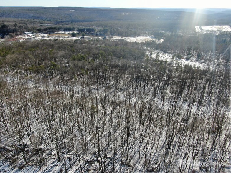 More Photos Of 178 Industrial Rd, Frackville Flex For Sale