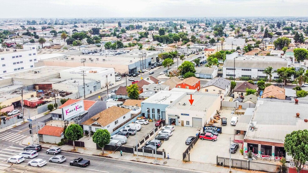 More Photos Of 1368 E Washington Blvd, Los Angeles Manufacturing For Sale