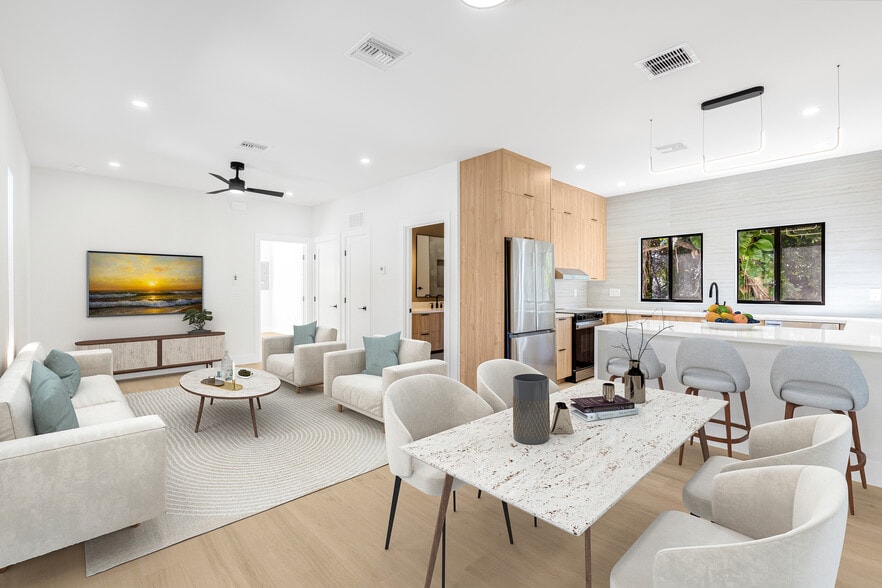 More Photos Of 2616 Lakeview Dr, Naples Apartments For Sale