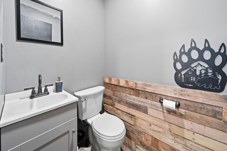 More Photos Of 2768 W Carleton Rd, Hillsdale Specialty For Sale
