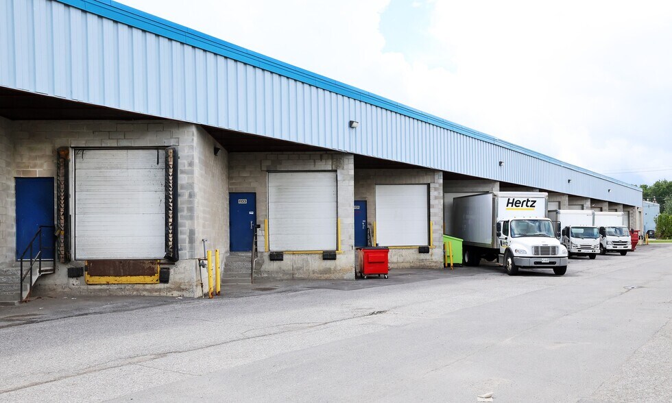 More Photos Of 1117-1141 Newmarket St, Ottawa Distribution For Lease