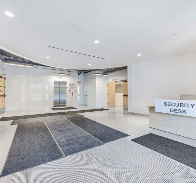 More Photos Of 211 Consumers Rd, Toronto Office For Sale