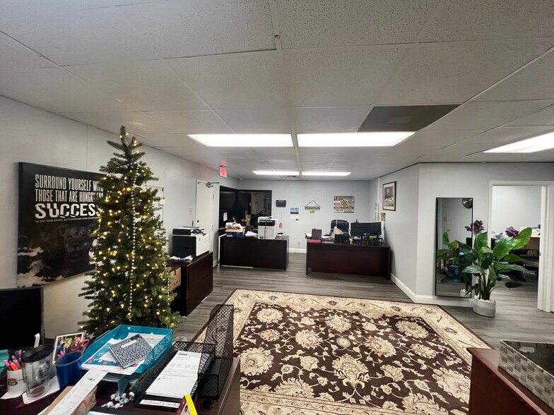 More Photos Of 5001 Rowlett Rd, Rowlett Medical For Lease