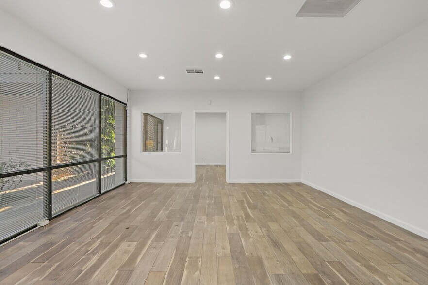 More Photos Of 5637 N Pershing Ave, Stockton Medical For Lease