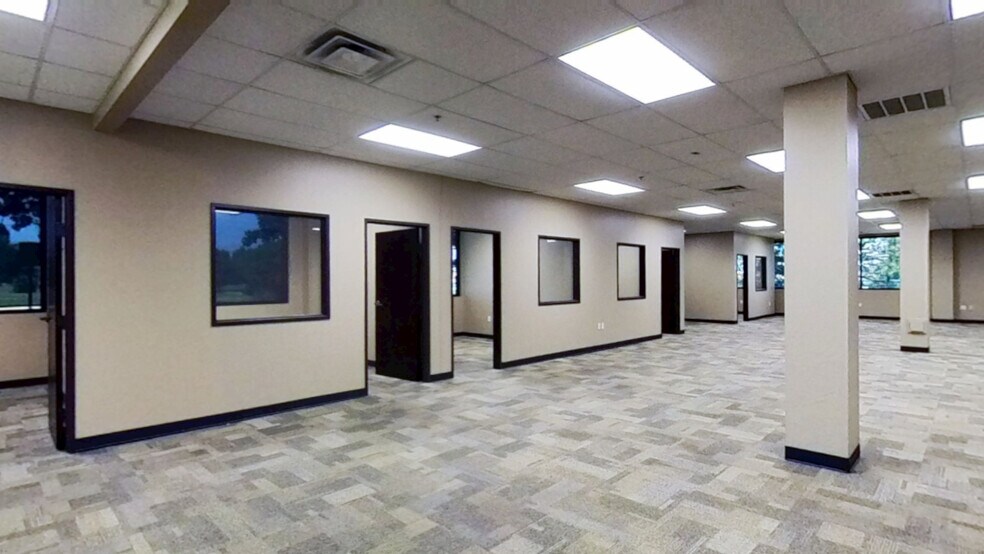 More Photos Of 401 SW 80th St, Oklahoma City Medical For Lease