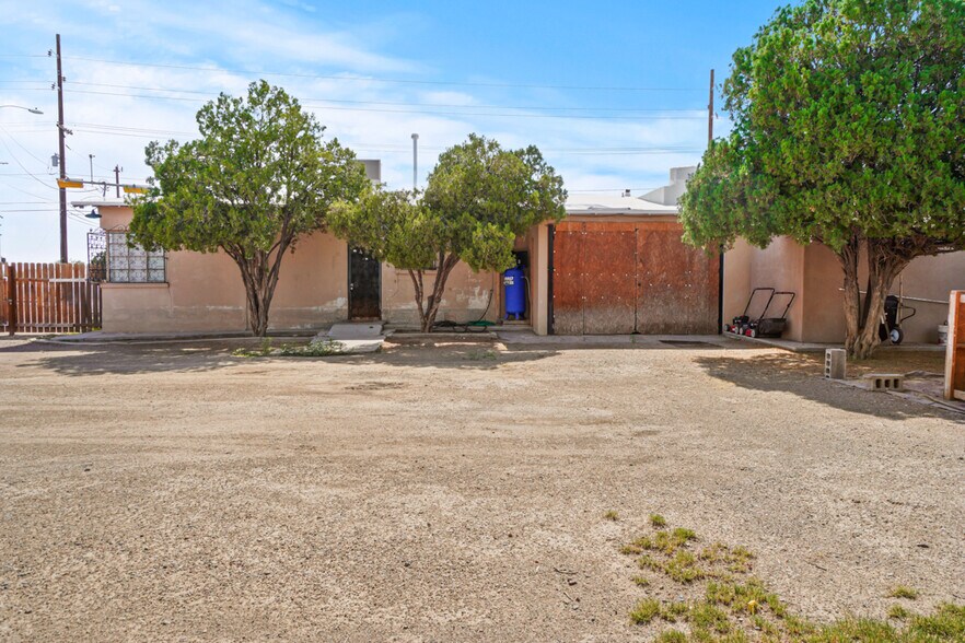 More Photos Of 10104 Socorro Rd, El Paso Storefront Retail Residential For Sale