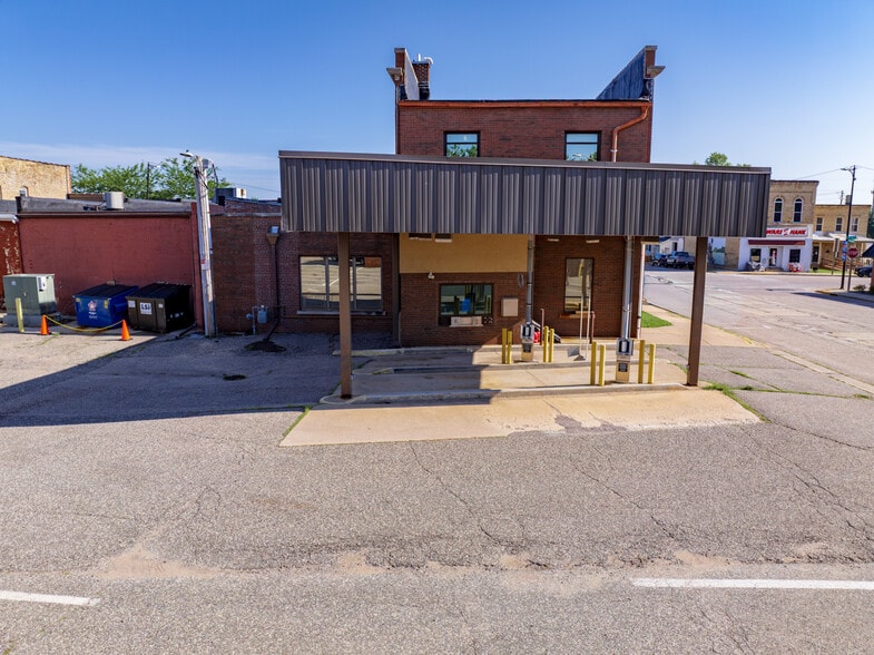 More Photos Of 129 E Bridge St, New Lisbon Bank For Sale
