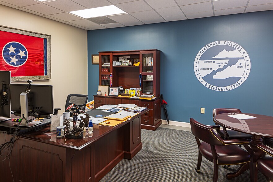 More Photos Of 801-C Sunset Dr, Johnson City Office Residential For Lease