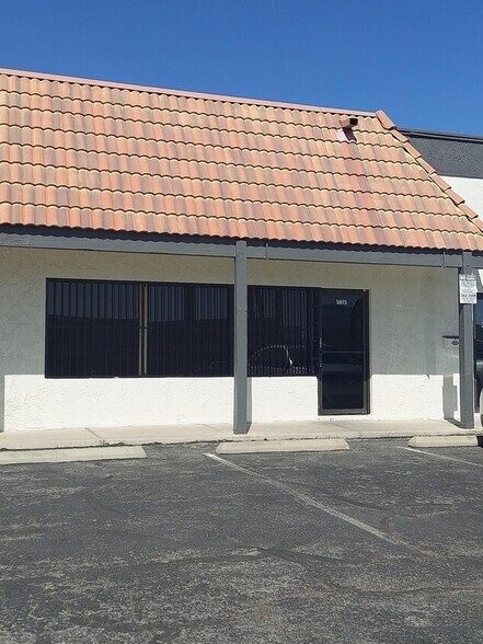 More Photos Of 5087 Arville St, Las Vegas Light Manufacturing For Lease