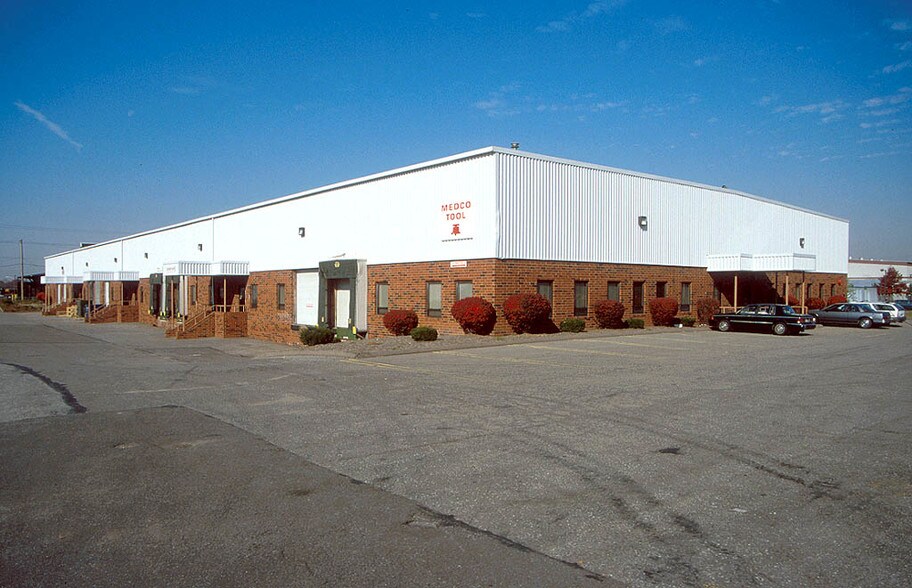 More Photos Of 21610 Alexander Rd, Oakwood Village Warehouse For Lease