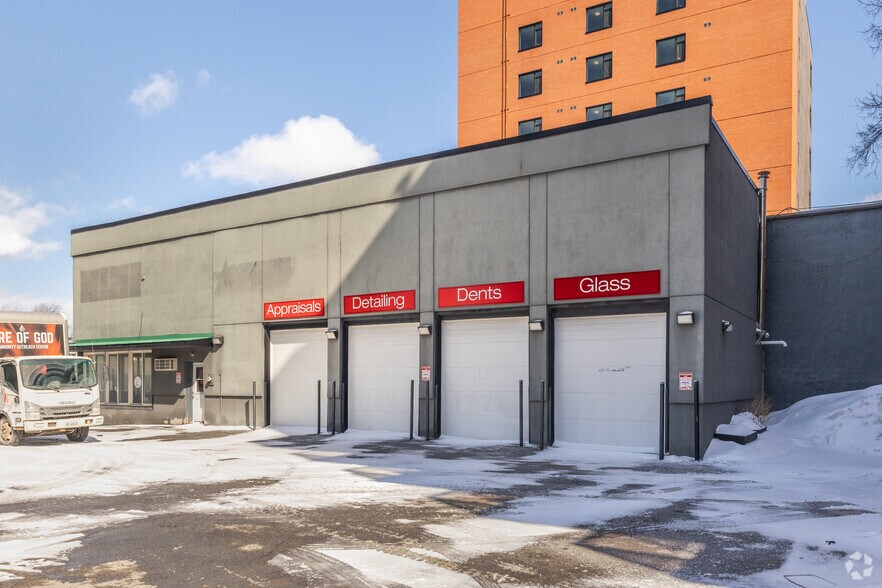More Photos Of 305 Cumberland St, Ottawa Auto Repair For Sale