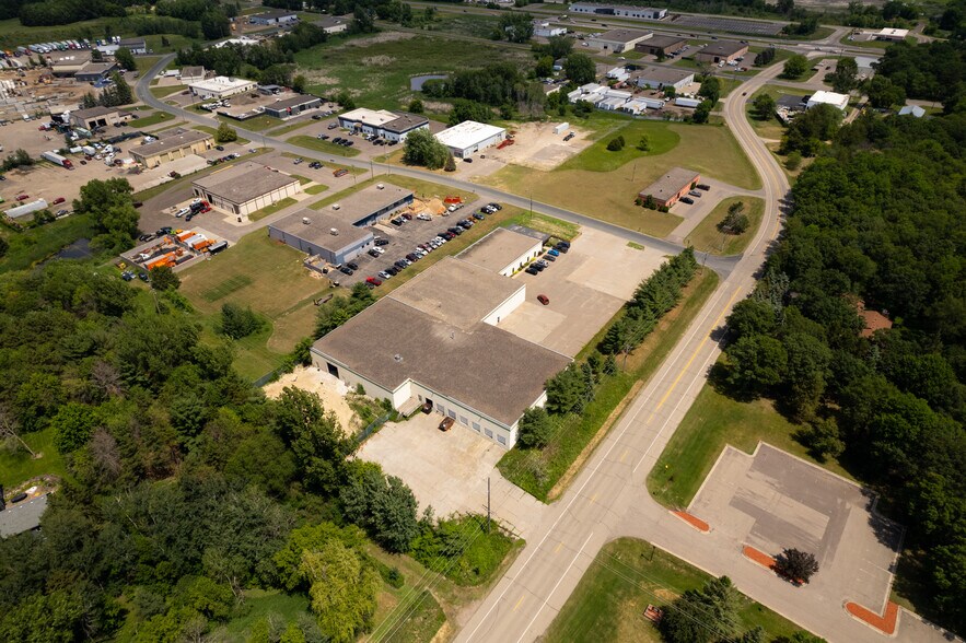 More Photos Of 15720 NE Lincoln St, Andover Manufacturing For Lease
