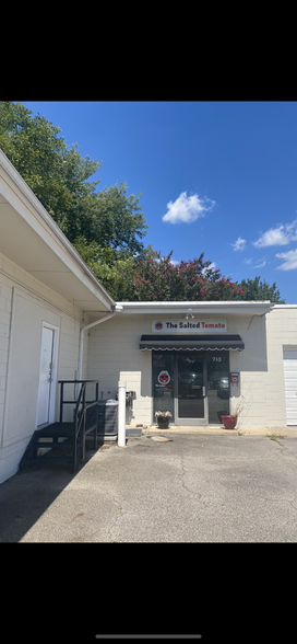 Primary Photo Of 713 Pershing Rd, Raleigh Flex For Lease