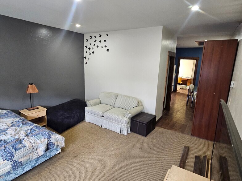 More Photos Of 162 Zoot Way, Bozeman Industrial For Sale