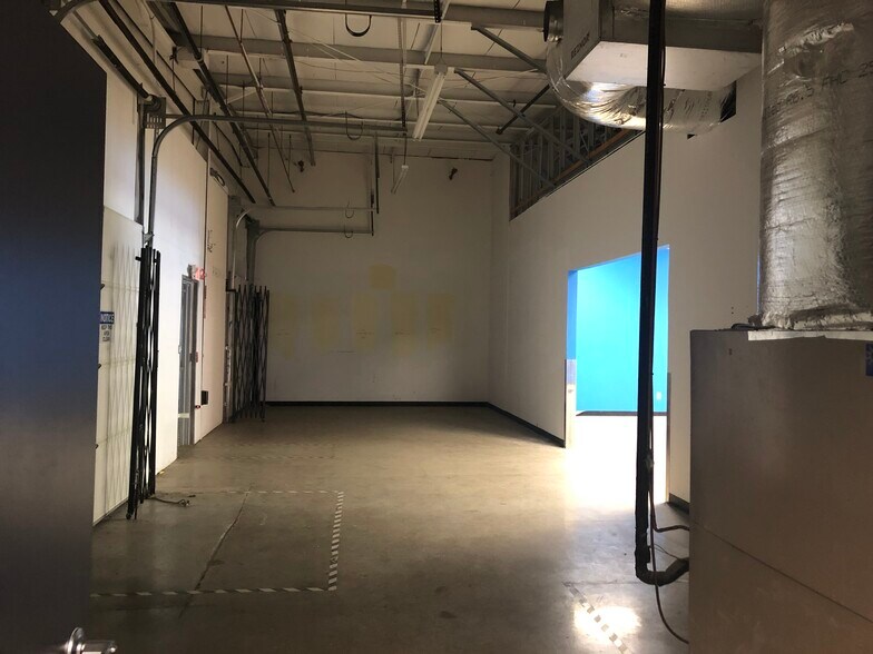 More Photos Of 71 Pullman St, Worcester Flex For Lease