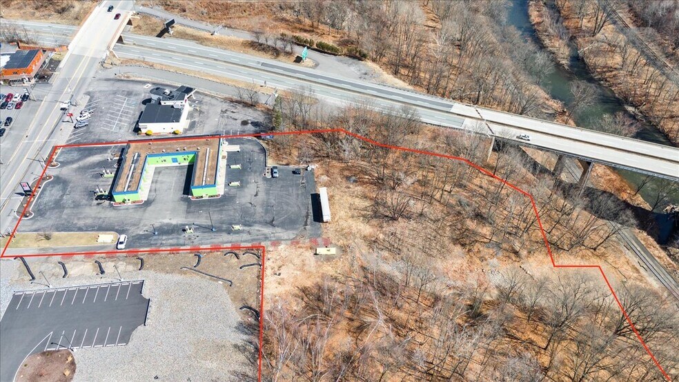 More Photos Of 901 S Main St, Taylor Carwash For Sale