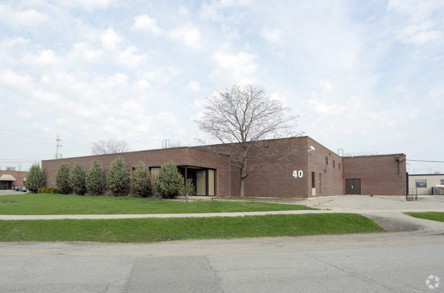 Primary Photo Of 40 Fima Cres, Toronto Refrigeration Cold Storage For Lease