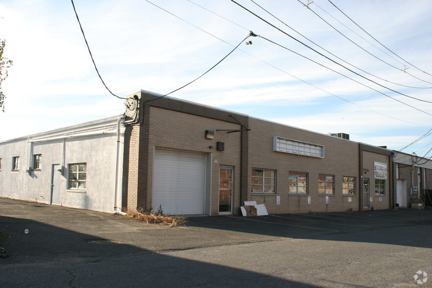 Primary Photo Of 960 Koehl Ave, Union Light Distribution For Sale