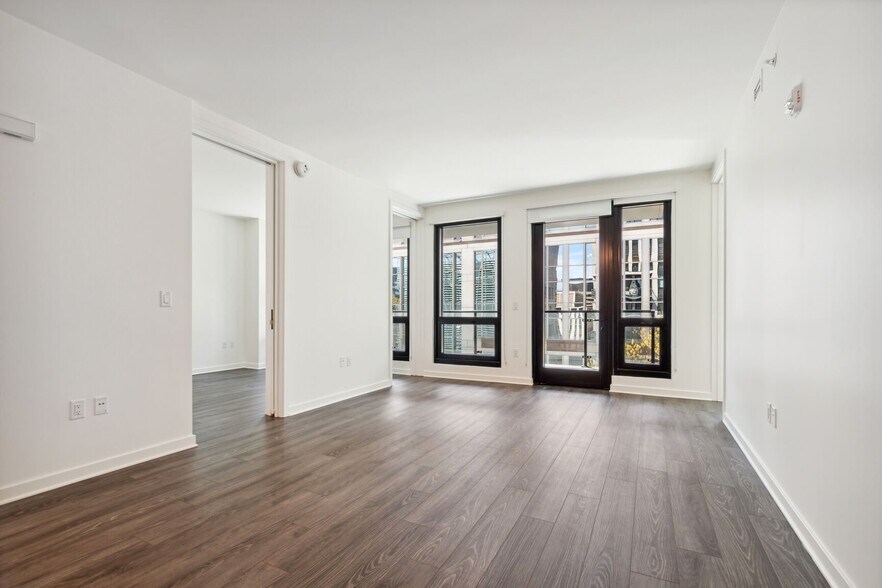 More Photos Of 555 E St SW, Washington Apartments For Lease