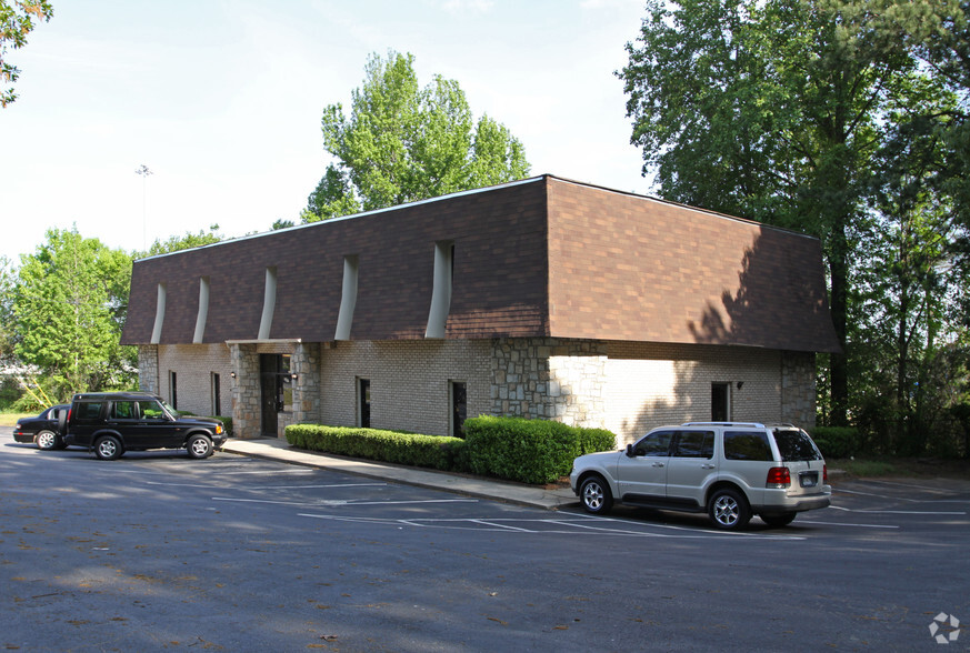 Primary Photo Of 2616 Old Wesley Chapel Rd, Decatur Office For Sale