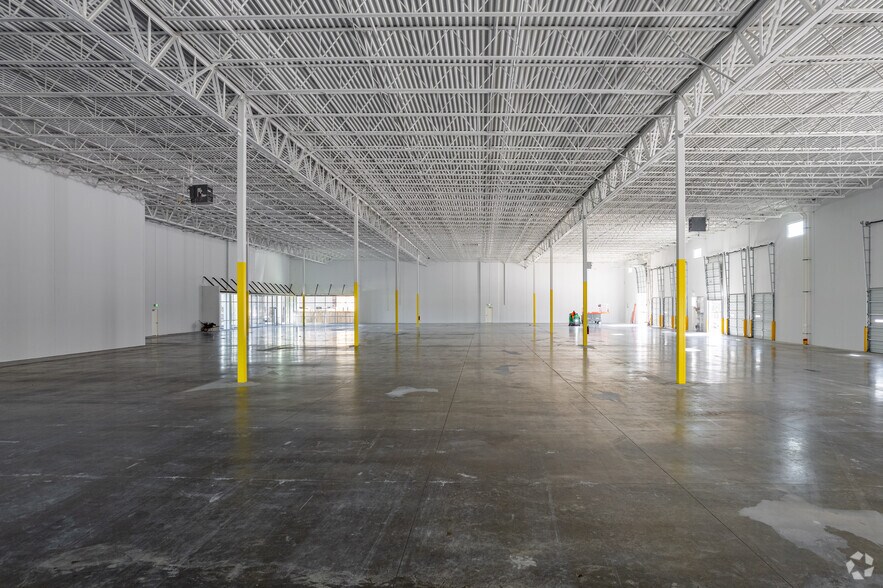 More Photos Of 1207 Farmers Rd, Grand Prairie Warehouse For Sale