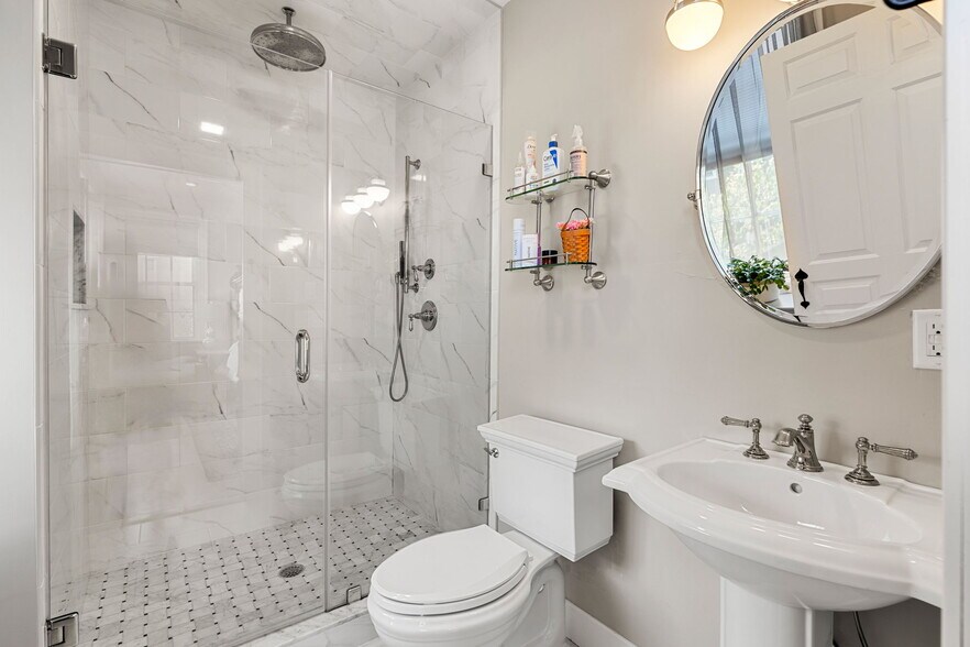 More Photos Of 314 Essex St, Salem Specialty For Sale