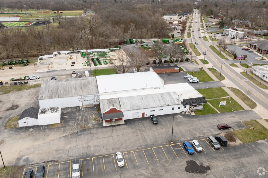 More Photos Of 1111 W Chicago Blvd, Tecumseh Storefront Retail Office For Sale