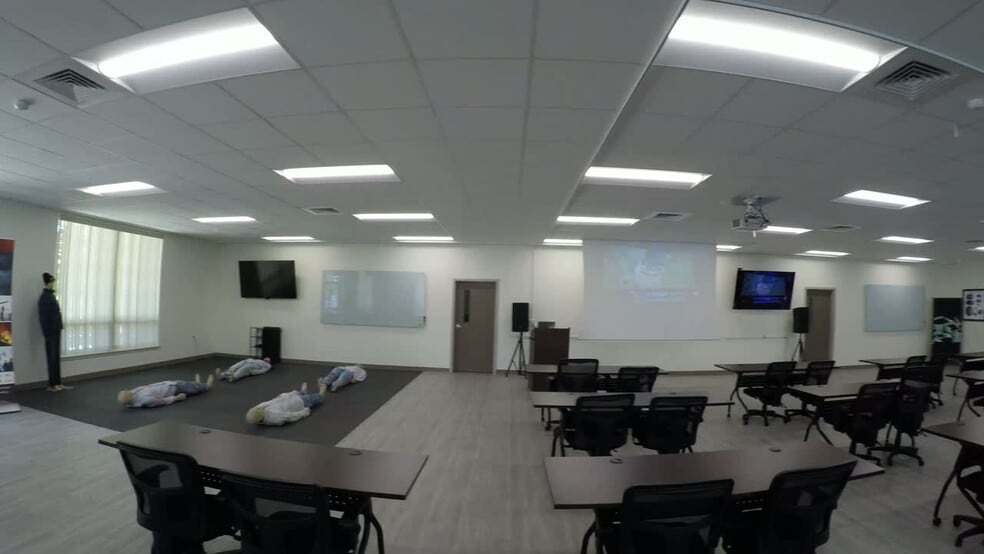 More Photos Of 7180 Opal Rd, Warrenton Office For Sale