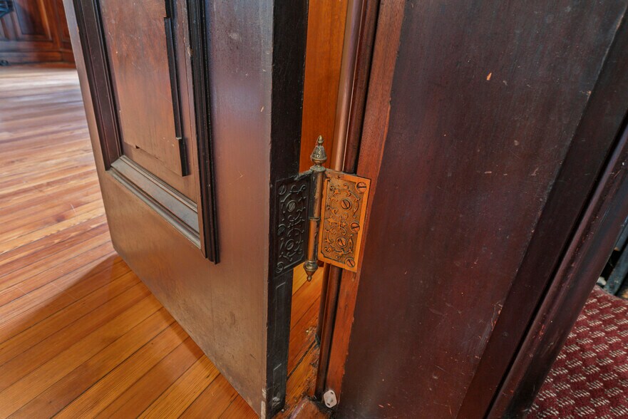 More Photos Of , Baltimore Office For Sale