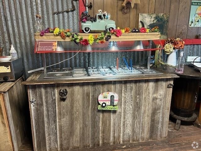 More Photos Of 107 N Kent St, Gorman Storefront Retail Residential For Sale