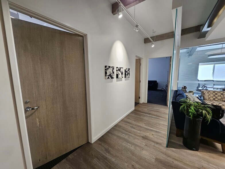 More Photos Of 1635 Pontius Ave, Los Angeles Medical For Lease