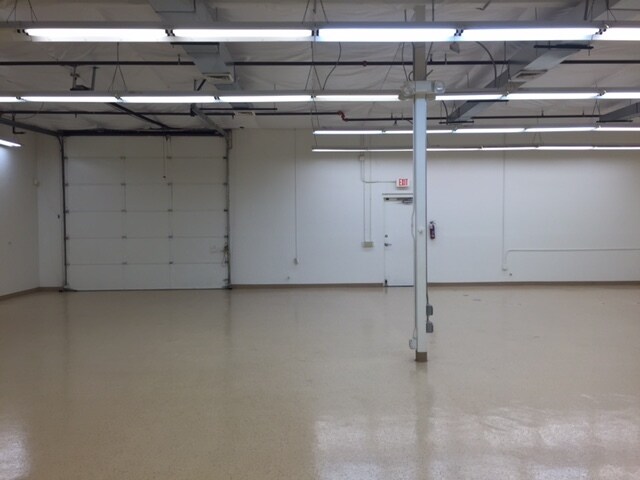 More Photos Of 7440 E Karen Dr, Scottsdale Service For Lease