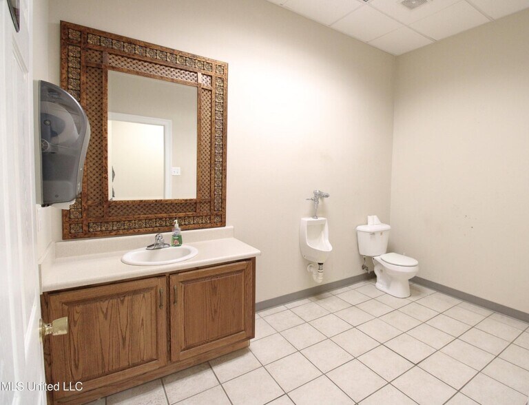 More Photos Of 76 E Frontage Rd, Lucedale Freestanding For Sale