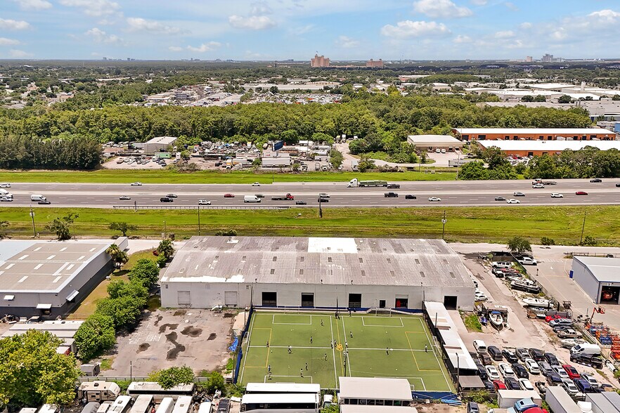 More Photos Of 11435 Rocket Blvd, Orlando Warehouse For Lease