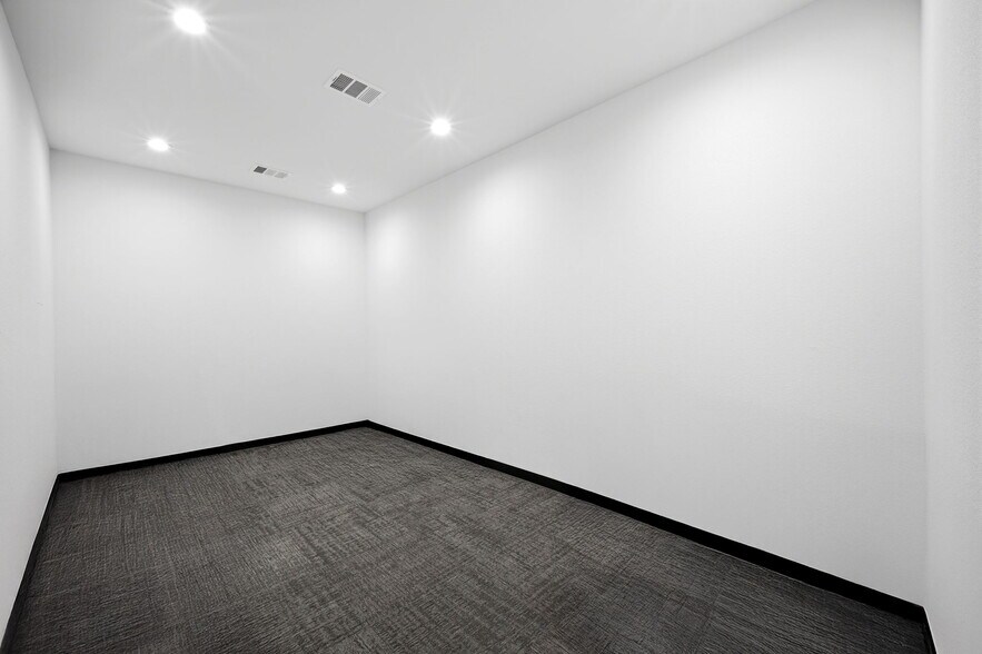 More Photos Of 23309 Kuykendahl Rd, Tomball Office For Sale