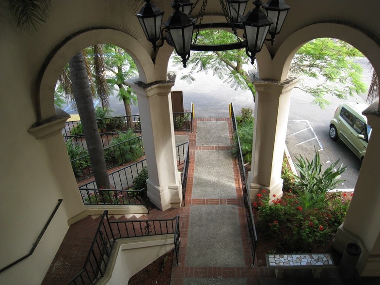 More Photos Of 3150 El Camino Real, Carlsbad Office For Lease