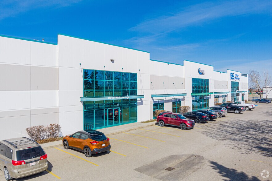 More Photos Of 2151 32nd St NE, Calgary Light Distribution For Lease