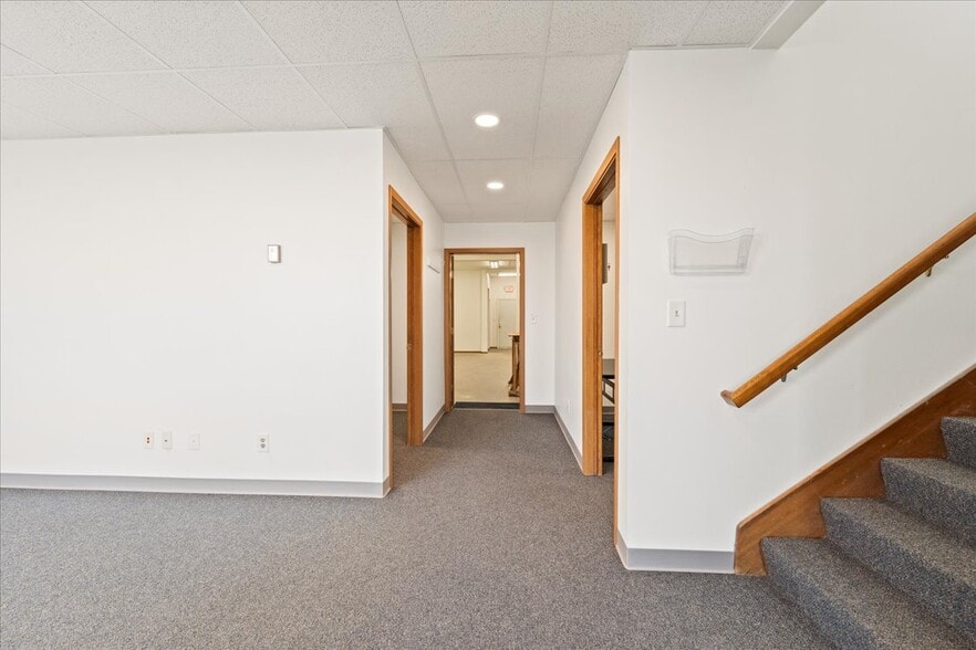 More Photos Of 3534 International St, Fairbanks General Retail For Lease