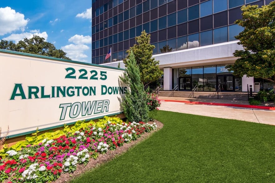 More Photos Of 2225 E Randol Mill Rd, Arlington Office For Lease