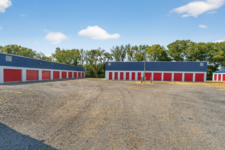 More Photos Of 13396 76th St, Live Oak Self Storage For Sale