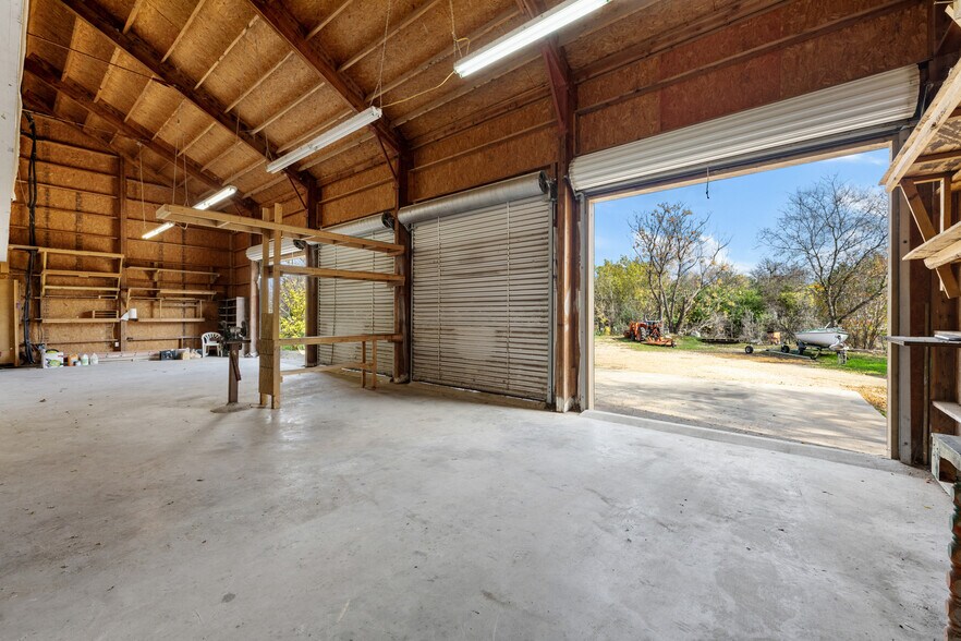 More Photos Of 5205 Hudson Bend Rd, Austin Light Manufacturing For Sale