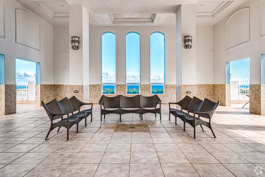 More Photos Of 212 S Olive Ave, West Palm Beach Apartments For Sale