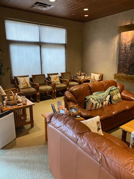 More Photos Of 32 Worlds Fair Dr, Somerset Medical For Lease
