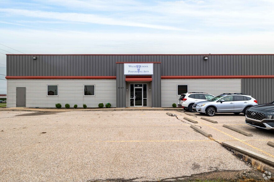 More Photos Of 9127 E 37th St, Wichita Warehouse For Lease